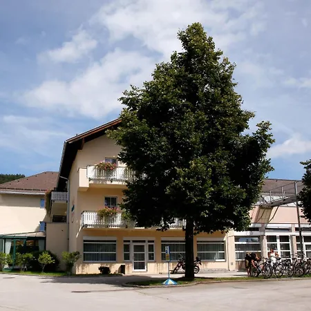 Sonnenhotel Hafnersee Hotel 4*