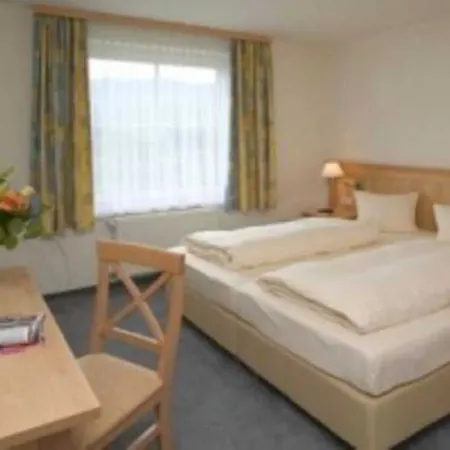 Sonnenhotel Hafnersee 4*