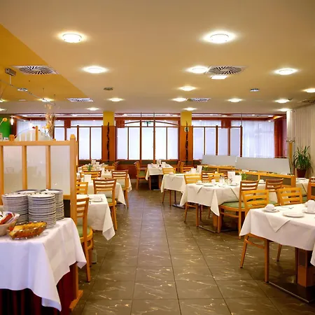Sonnenhotel Hafnersee Hotel 4*