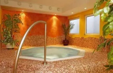 Sonnenhotel Hafnersee 4*