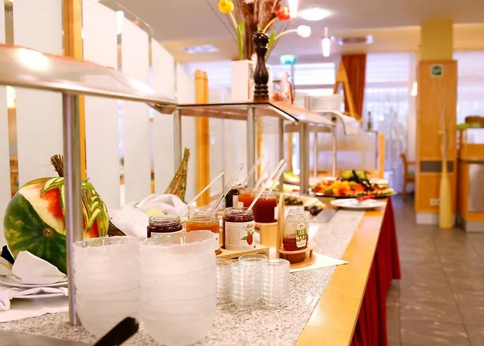 Sonnenhotel Hafnersee 4*